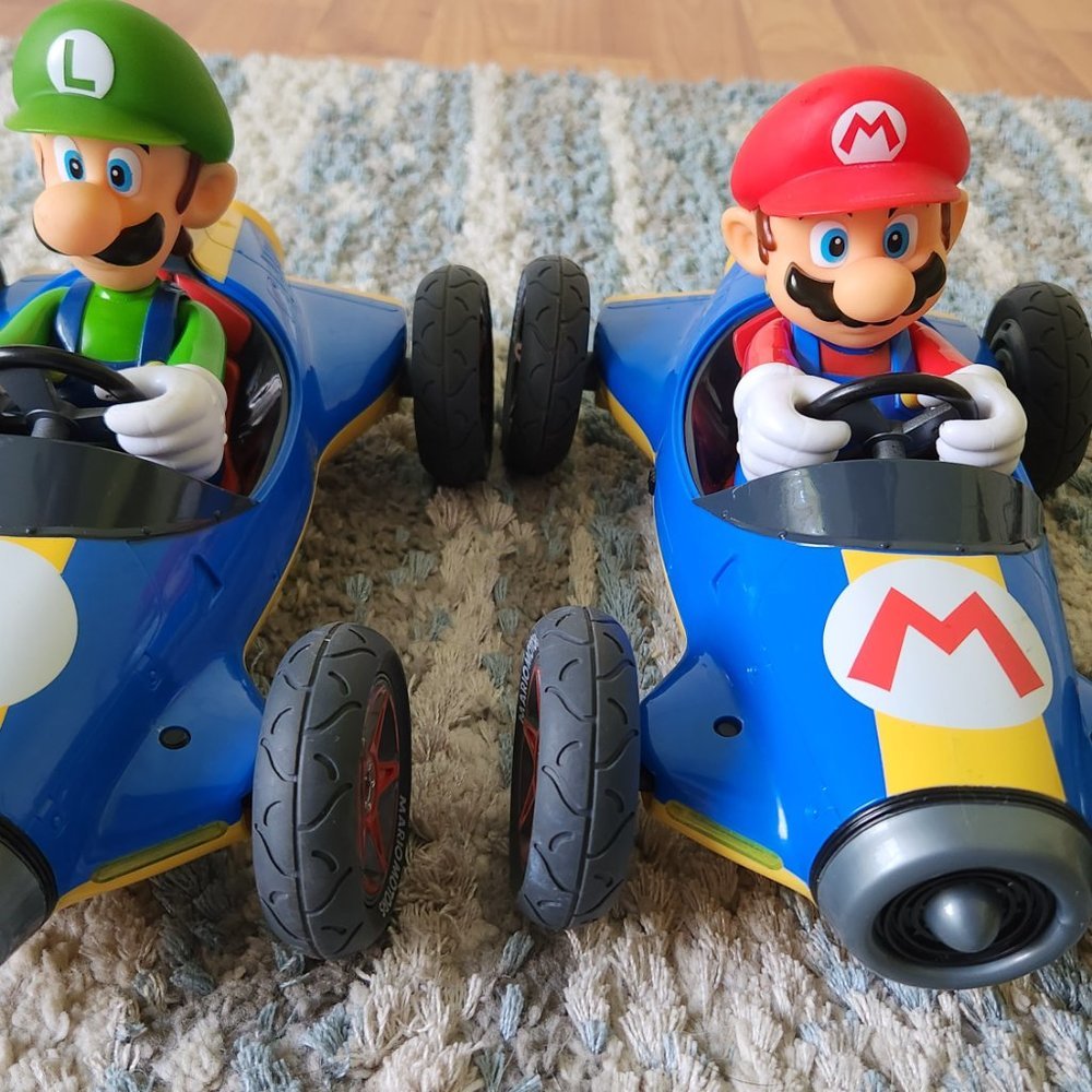 Super Mario & Luigi Carrera Mario Kart Figurines EUC - Picture 12 of 13